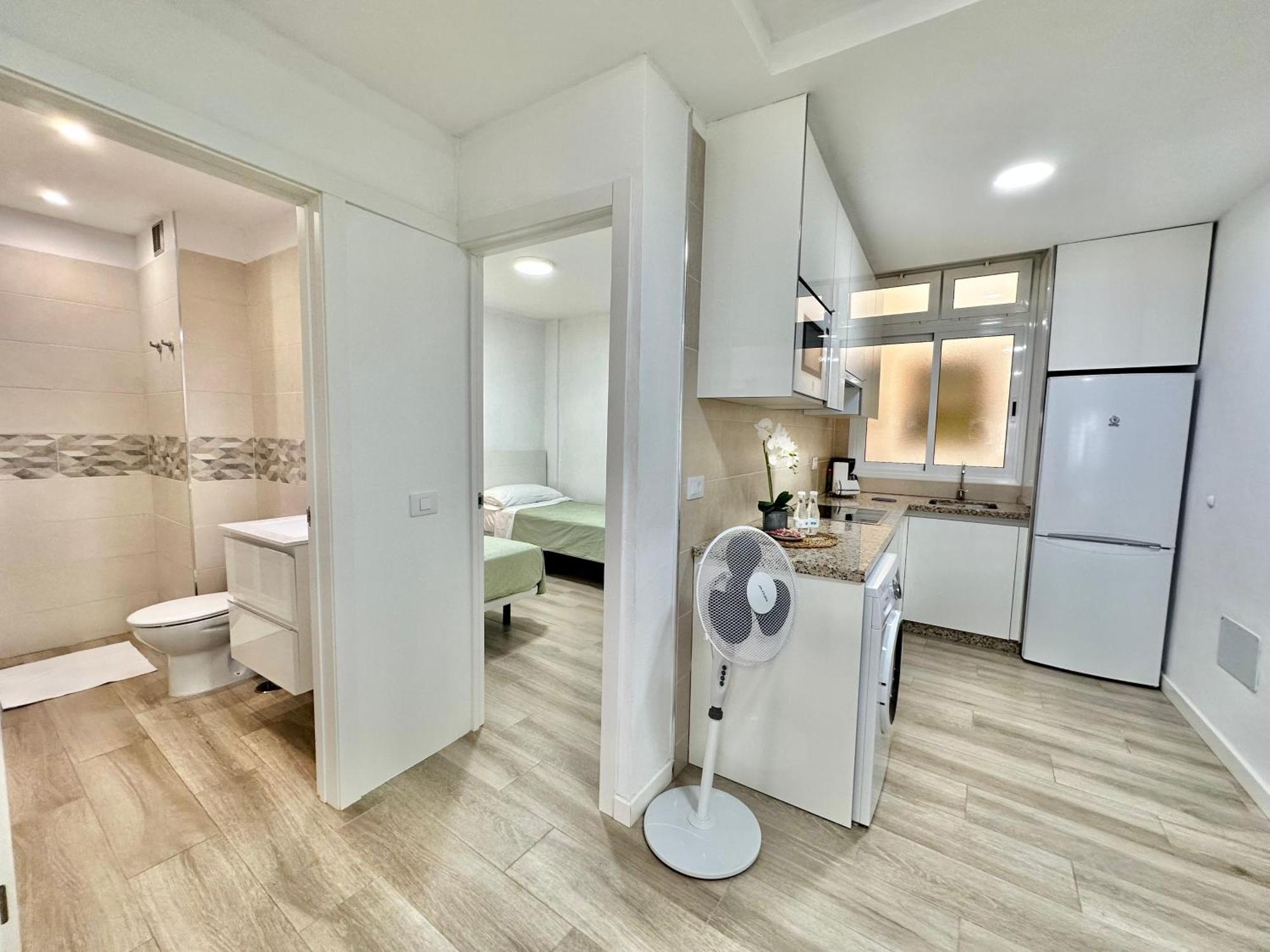 Juan Xxiii Apartment Арона Екстериор снимка