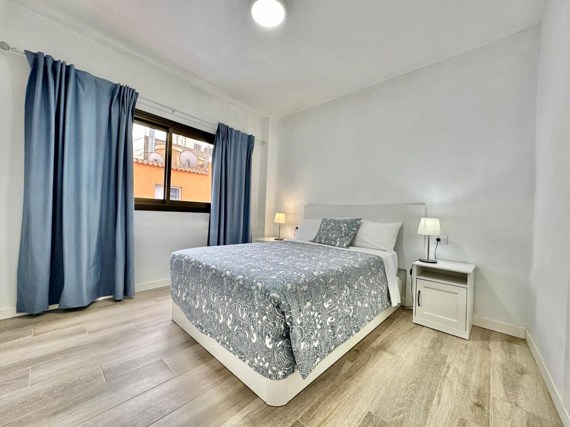 Juan Xxiii Apartment Арона Екстериор снимка